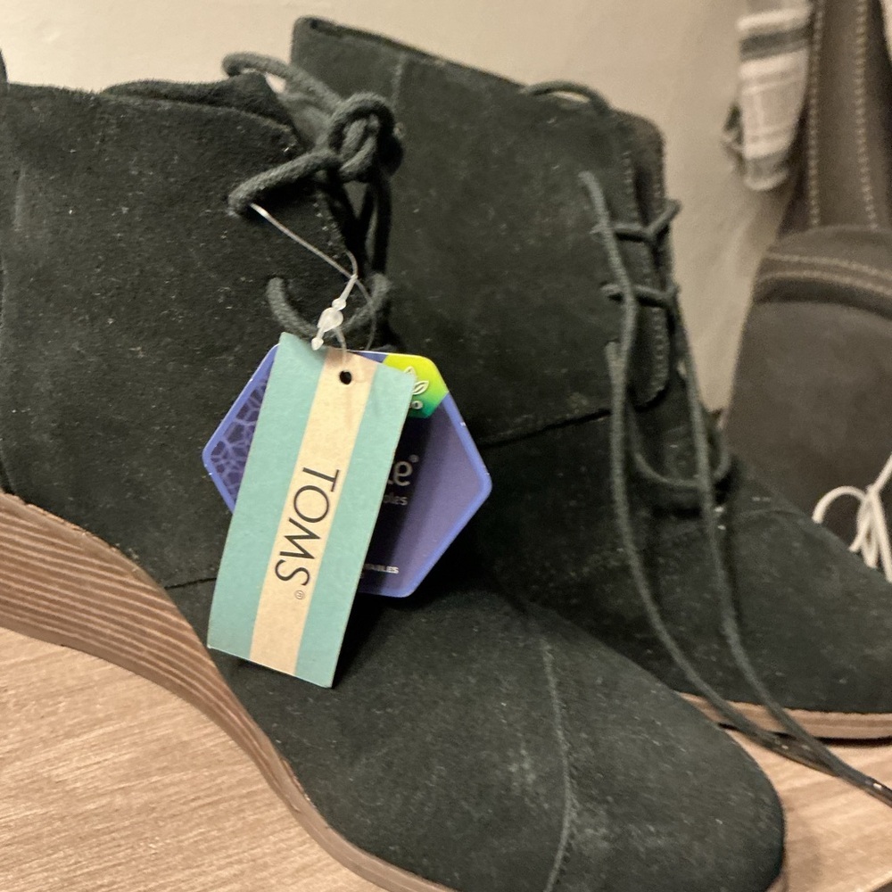 Toms Dark Gray Lace-Up Shoes - Picture 4 of 5